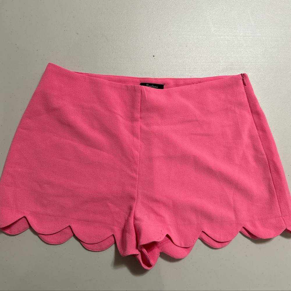 Pink ruffle shorts